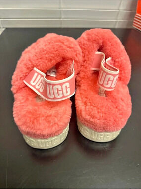 UGG